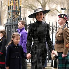 Vojvodkyňa z Cambridge, Kate, s dcérou, princeznou Charlotte