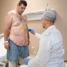 O plastickú operáciu Tomáša Lörincza sa aj tento raz postaral renomovaný chirurg Martin Boháč.