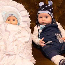 Frederik sa pred kamerou cíti ako ryba vo vode