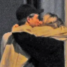 Suki Waterhouse a Robert Pattinson