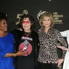 Kathy Griffin (vpravo) s kolegyňami