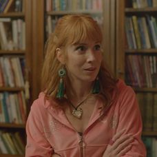 Adam (Kamil Mikulčík) sa postaral o to, aby mala Nikol (Táňa Pauhofová) prvú spomienku na nové bývanie peknú.