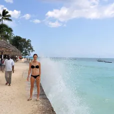 Lenka Debnárová na Zanzibare.