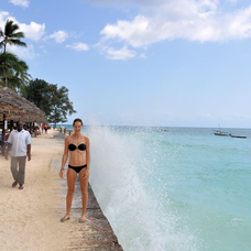 Lenka Debnárová na Zanzibare.