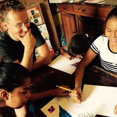 Michal Kovačič v úlohe učiteľa