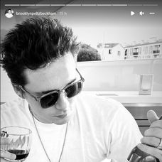 Brooklyn Beckham a Nicola Peltz si užívajú medové týždne.