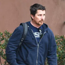 Christian Bale sa pomaly vracia k svojej pôvodnej váhe