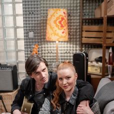 Daniel Žulčák a Barbora Švidraňová ako Dávid a Miša.