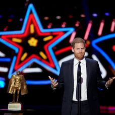 Princ Harry na odovzdávaní cien NFL