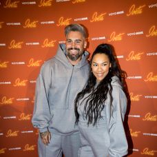 Josef Kůrka a Angie Mangombe na premiére