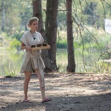 Silvia Šuvadová ako farmárska slúžka