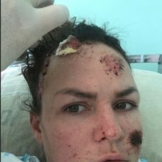 Jordan Staal z Caroliny proti Columbusu.