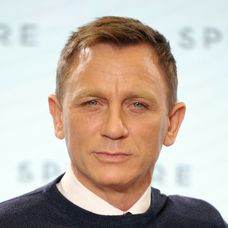 Daniel Craig