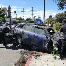 Auto po nehode Anne Heche