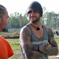 Internet baví nevidiaci papagáj kakadu. Bez problémov vyriešil aj náročnú úlohu