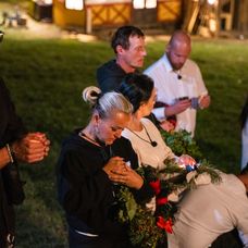 Pamiatka zosnulých - pietna spomienka na Farme