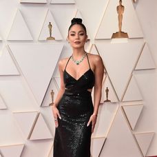 Vanessa Hudgens na 94. ročníku Oscarov v Dolby Theatre, Los Angeles