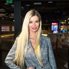 Silvia Kucherenko na premiére seriálu Milenky