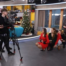 Moderátori a štáb Telerána pripravili vianočnú pesničku