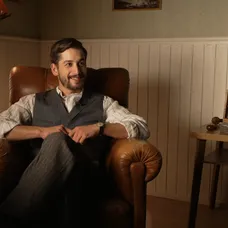 Jakub Jablonský v „making of“ epizóde Dunaj, k vašim službám: Príbeh, ktorý ožil