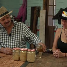 Farmári získali rekordný počet mincí, Denis v dueli vyhorel, ide domov