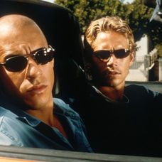Vin Diesel a Paul Walker vo filme Rýchlo a zbesilo