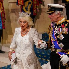 Kráľ Karol III. prejavom prvýkrát otvoril zasadnutie parlamentu