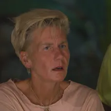 Kristina prekvapila Janu na kmeňovej rade, keď jej venovala skrytú výhodu. Jana tak mohla vziať jednému členovi hlas a hlasovať dvakrát. Hlas zobrala Radkovi.