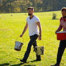 Na statok sa vrátili Aďo a Saška