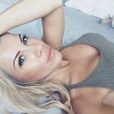 1104_Rosamunde_Pilcherova__Blizkosť_srdc_11_04_P30_So_20_30__12.mp4