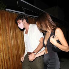 Kaia Gerber cestou na večeru s priateľom