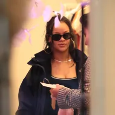 Rihanna na nákupe