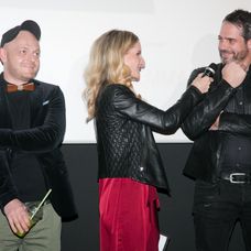 Všetko alebo nič, premiéra