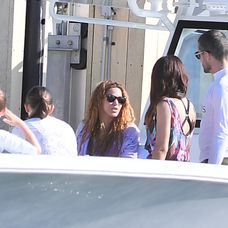 Shakira s Lewisom Hamiltonom na lodi