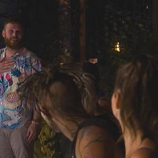 Michaelov návrat spôsobil medzi Lovcami obrovskú radosť.