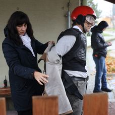 Zľava Jevgenij Malkin a Kris Letang z Pittsburghu oslavujú gól proti New Jersey.