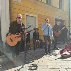 Improvizovaný koncert skupiny HEX v Starom meste