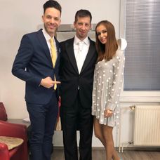 Mladomanželia a Kristína. 