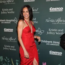 Meghan Markle oslnila v odvážnych šatách