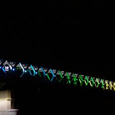 Svetelná inštalácia Harmony na novom Starom moste.