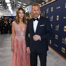 Kevin Costner s manželkou