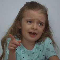 Mimi nepočúvla Tomášov zákaz.