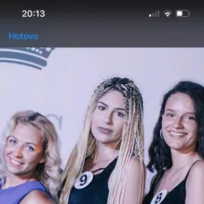 Tereza s blond hrivou