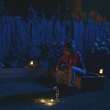 Nikol skončila na dne