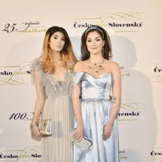 Carmel Buckingham a Celeste Buckingham