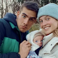 Adam Bardy s manželkou Bibi a synom Alanom