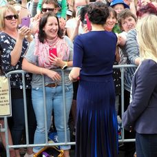 Meghan Markle nechtiac ukázala zadok.