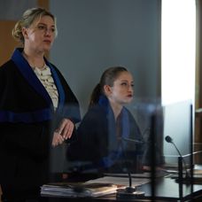 Monika Hilmerová a Eva Mores v seriáli Vina