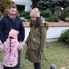 Julka, Tomáš a jeho nová kamoška Maťa