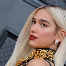 Dua Lipa na 64. ročníku Grammy Awards